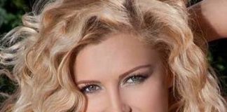 Lora este mandra de corpul sau!