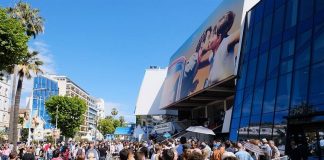 Zece pentru festivaluri si lumea lor