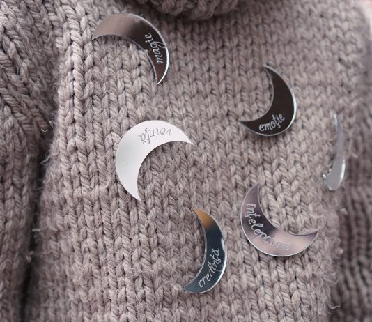 Puterea unei brose bine plasate