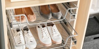 10 idei originale si practice pentru a va organiza pantofii