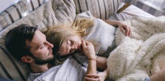 10 intrebari de pus inainte de a va muta impreuna